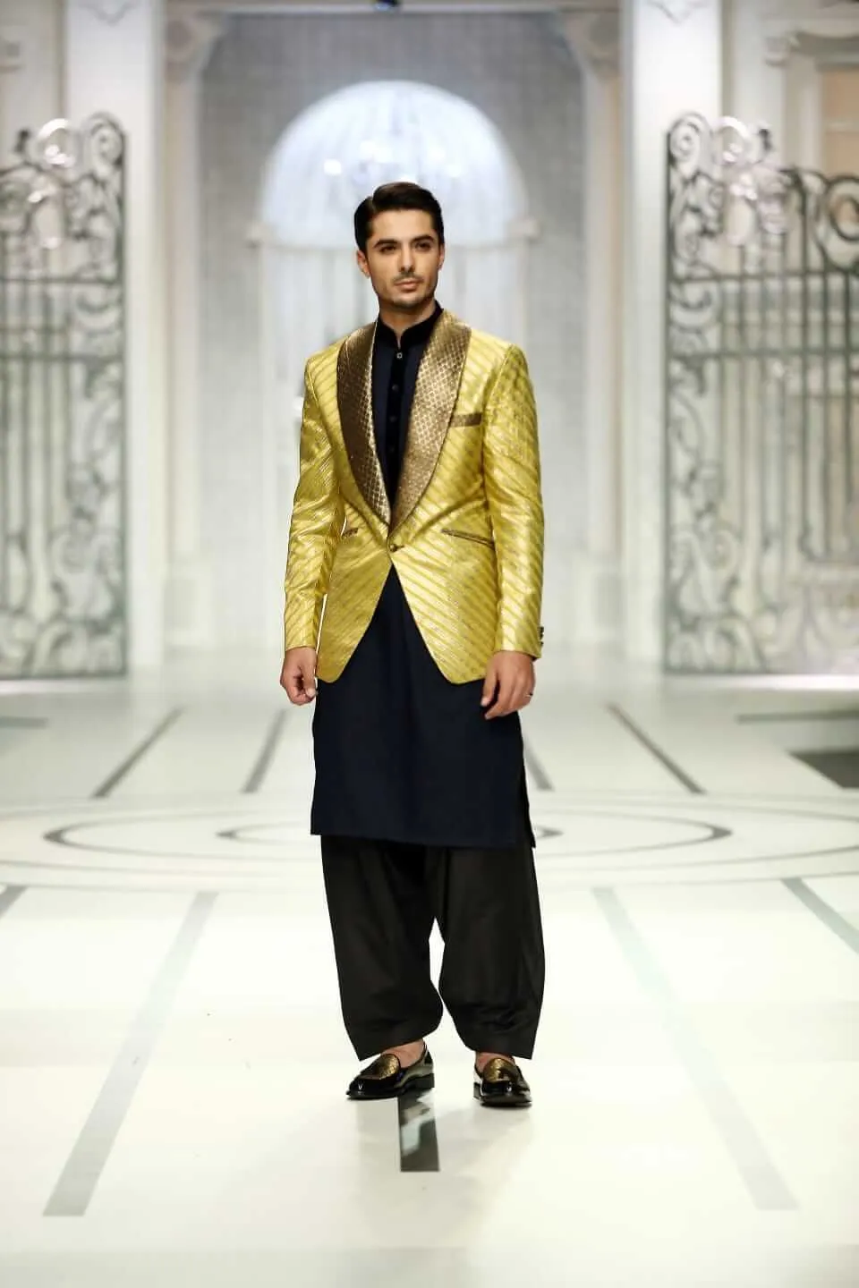 Bias Cut Lime Green and Black Silk Dinner Jacket